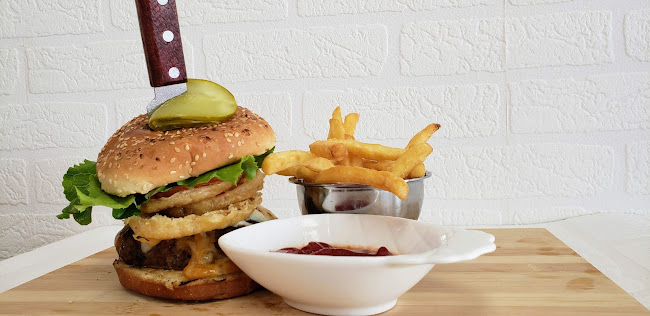 3770 Westwinds Dr NE #310, Calgary, AB T3J 5H3