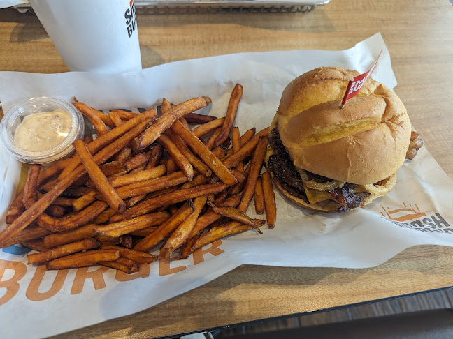 Opinii despre Smashburger în Calgary - Hospitality and gastronomy