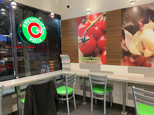 Opinii despre Freshslice Pizza în Toronto - Hospitality and gastronomy