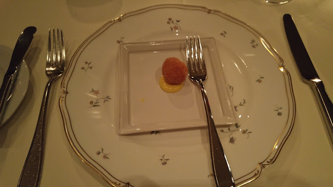 845 Hornby St, Vancouver, BC V6Z 1V1