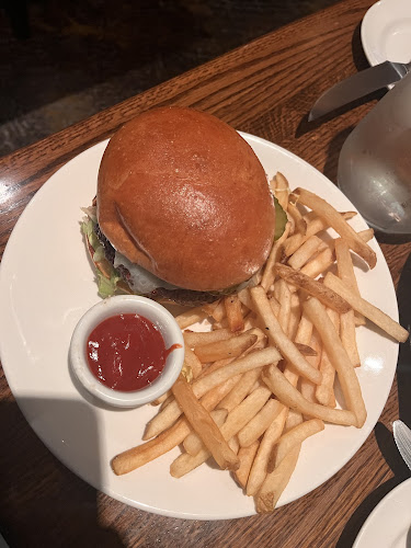 The Keg Steakhouse + Bar - Macleod Trail - Hospitality and gastronomy