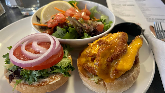 317 8 St S, Lethbridge, AB T1J 2J5