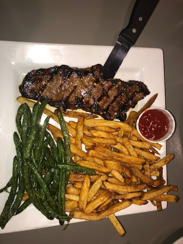 1093 Talbot St, St Thomas, ON N5P 1G4