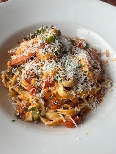 31 Dunlop St E, Barrie, ON L4N 1A1