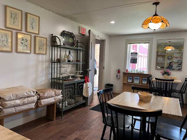 Comentarii opinii despre Baker House Bread Inc.