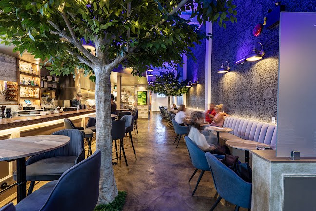 Chit Chat Burger Bar