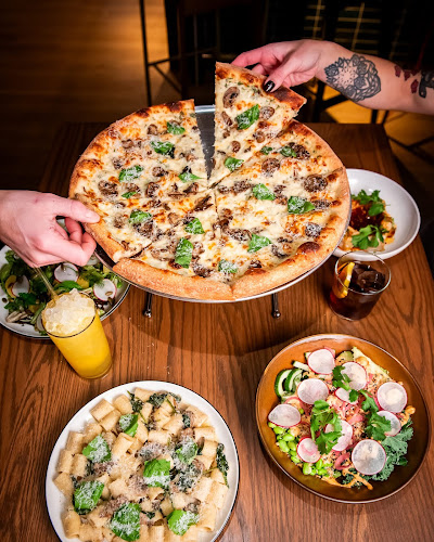 5714 19a Ave NW, Edmonton, AB T6L 1L8