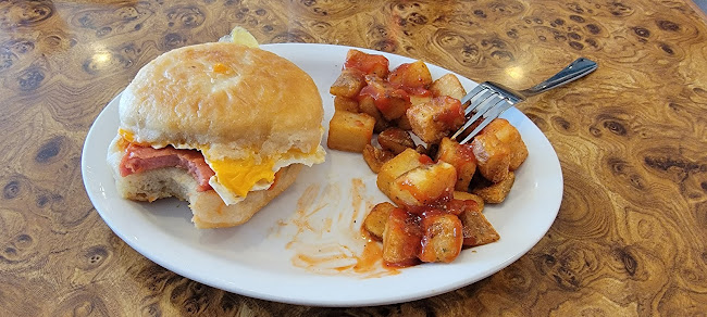 Opinii despre Rustler's Family Restaurant în St. John's - Hospitality and gastronomy