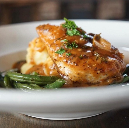 5708 176 St, Surrey, BC V3S 4E3