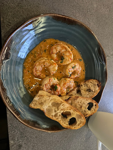 The Gull Bar and Kitchen - North Vancouver