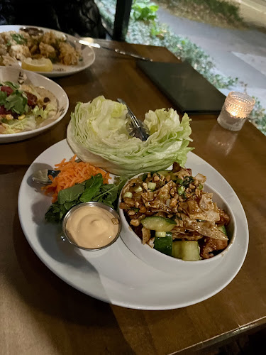 Moxies Victoria Restaurant - Victoria