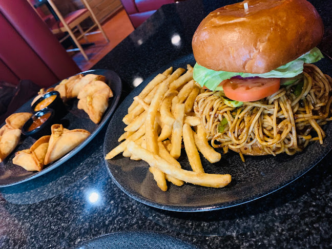 Comentarii opinii despre Kathmandu Bar and Grill