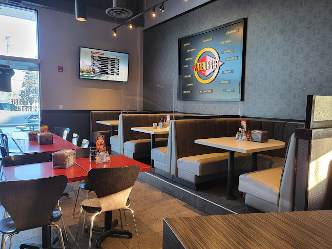 Opinii despre Fatburger MacLeod Trail în Calgary - Hospitality and gastronomy
