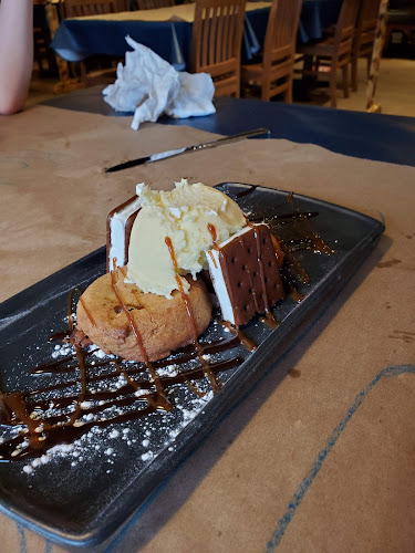 Montana’s BBQ & Bar