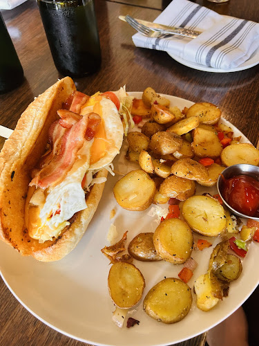 Comentarii opinii despre Hart's Table & Bar