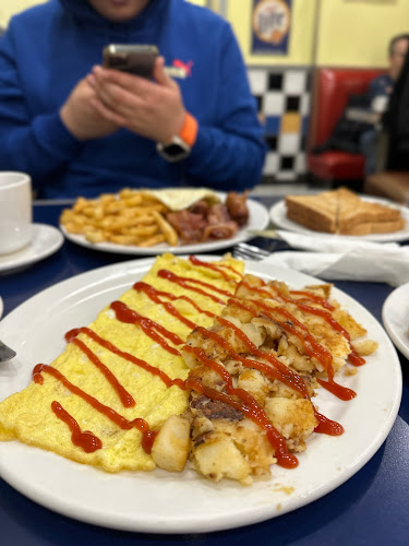 10140 Yonge St, Richmond Hill, ON L4C 1T7