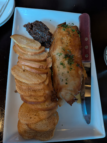 888 W Cordova St, Vancouver, BC V6C 0A7