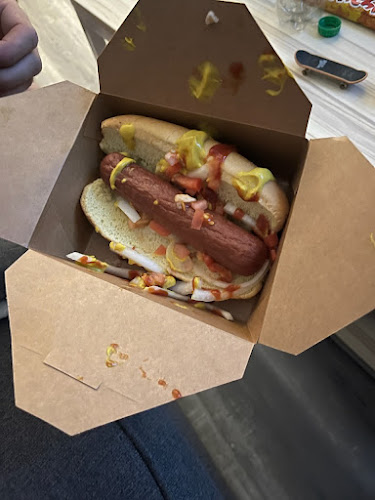 116 St Paul St, St. Catharines, ON L2R 3M2