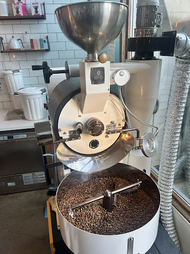 Opinii despre R Ki Coffee Lab în Richmond - Hospitality and gastronomy