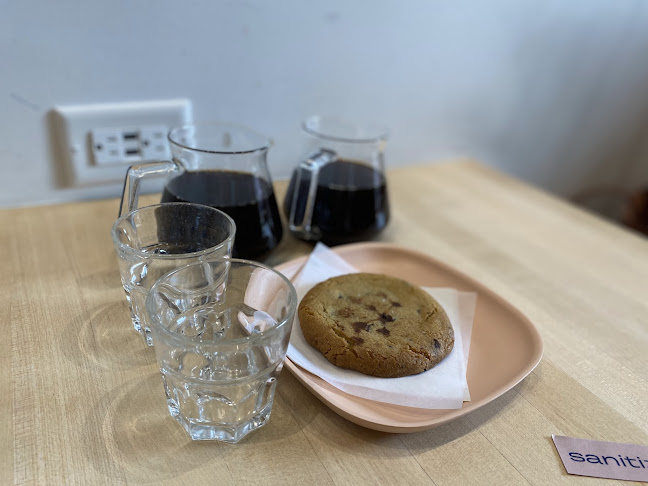 Comentarii opinii despre Hey Happy