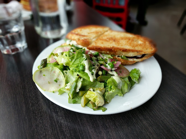 Opinii despre Bardō Guelph în Guelph - Hospitality and gastronomy