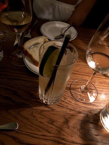 Comentarii opinii despre Riviera Ottawa