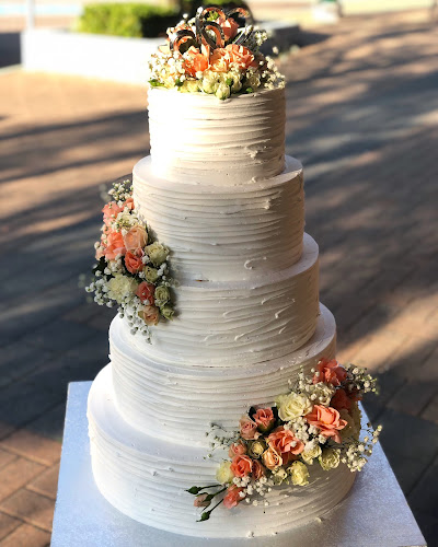 823 15th St W, North Vancouver, BC V7P 1M7