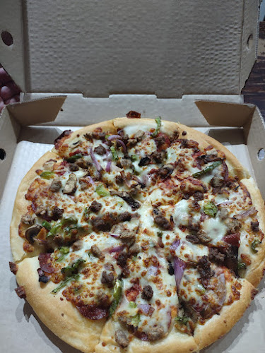 Pizza Hut - Hospitality and gastronomy