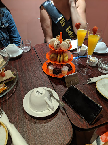 379 Richmond Rd, Ottawa, ON K2A 1Y8