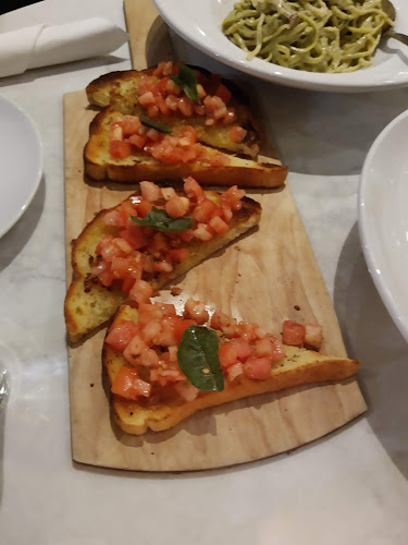 Opinii despre Bellaggio Cafe în Vancouver - Hospitality and gastronomy