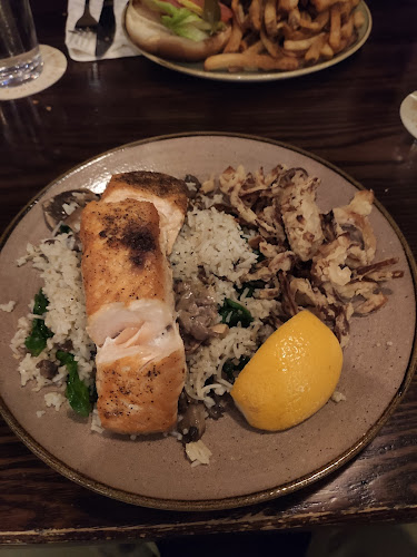 Comentarii opinii despre The Blake House