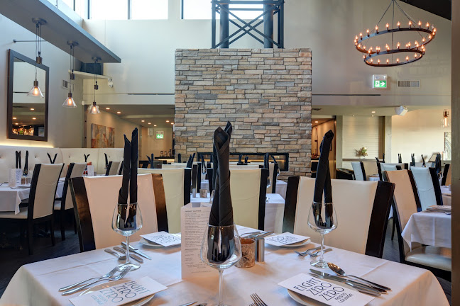 Eight Zero Zero Resto Lounge - Hospitality and gastronomy