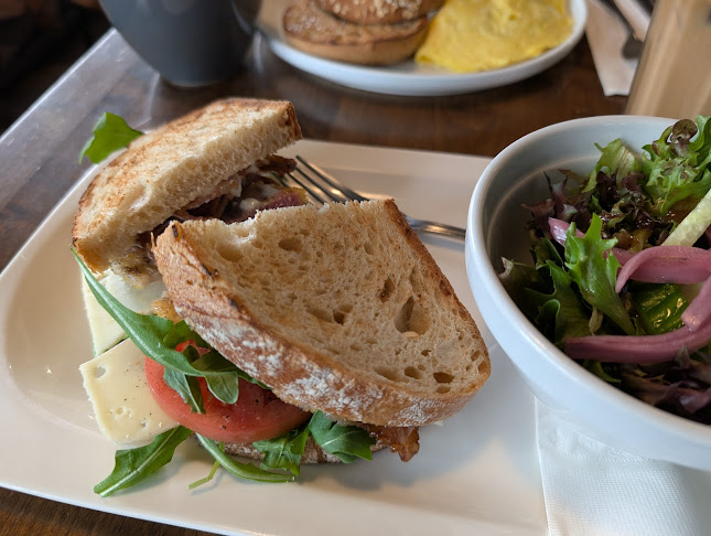 Comentarii opinii despre Buka Maranga Cafe & Catering