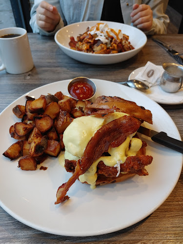 700 Old Lillooet Rd #110, North Vancouver, BC V7J 2H5