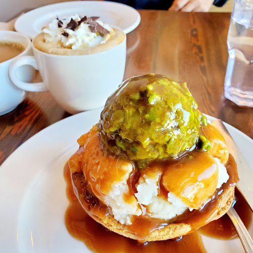 Peaked Pies Burnaby Heights - Burnaby