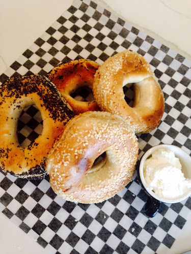 153 Dupont St, Toronto, ON M5R 1V5