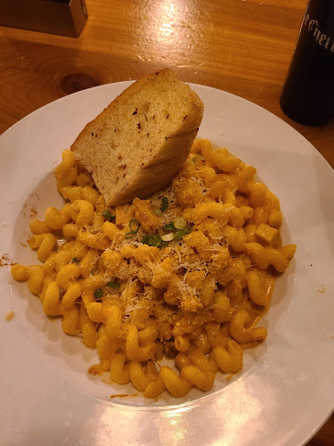 Comentarii opinii despre El Furniture Warehouse