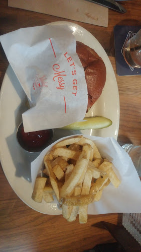 Browns Socialhouse Eagle Landing - Chilliwack