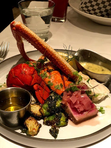 1054 Alberni St, Vancouver, BC V6E 1A3