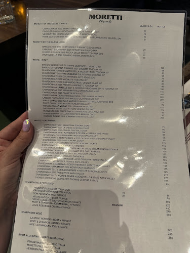 328 Wellington St W, Toronto, ON M5V 3T4