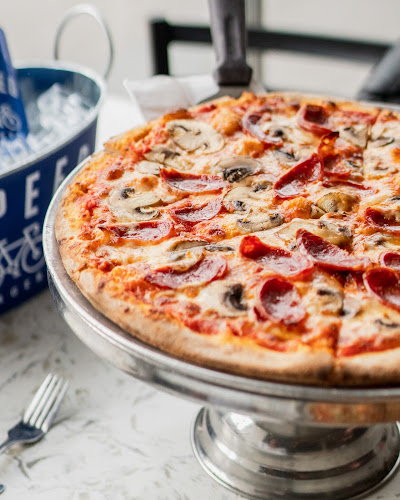 Cafe Diplomatico Restaurant & Pizzeria - Toronto