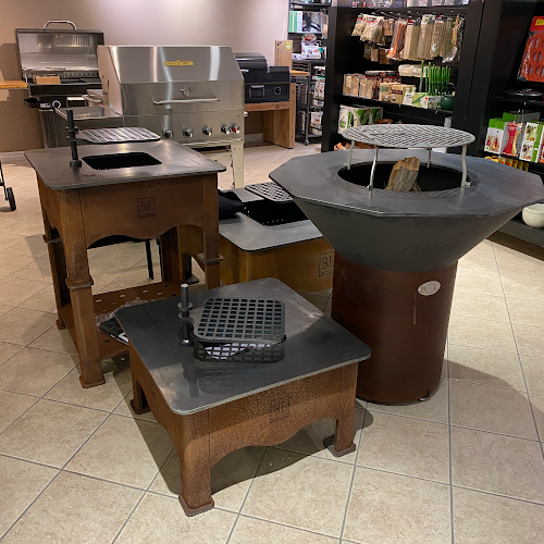 1183 Fisher St, North Bay, ON P1B 2G8