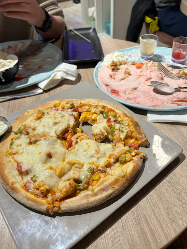 D Spot Dessert Cafe Calgary 17th Ave - Hospitality and gastronomy