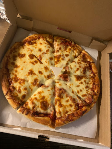 Comentarii opinii despre Luigis North