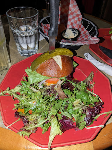 Comentarii opinii despre Hail Mary's