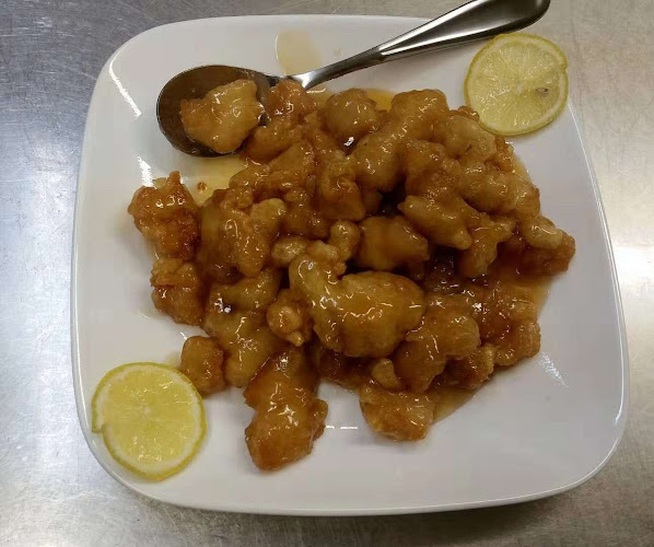 853 Caledonia Ave, Victoria, BC V8T 4B9