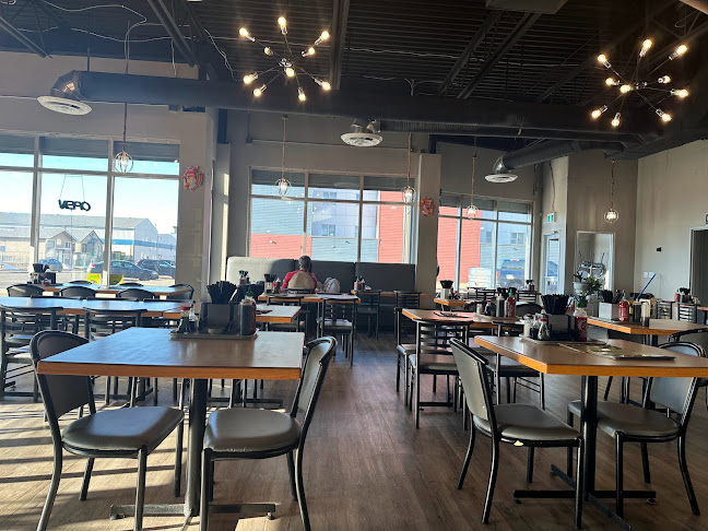 Delicious Pho Restaurant 10725 98 St NW (China Town) - Edmonton