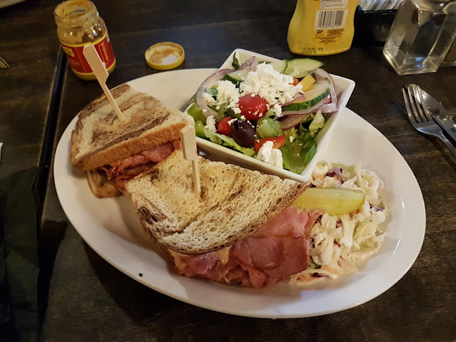 1222 Walkers Line, Burlington, ON L7M 4N6