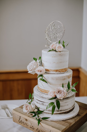 Kakes by Kathie-Kelowna Wedding Cakes - Kelowna