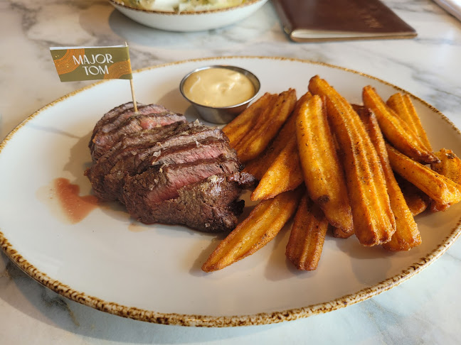 700 2 St SW #4000, Calgary, AB T2P 2W2